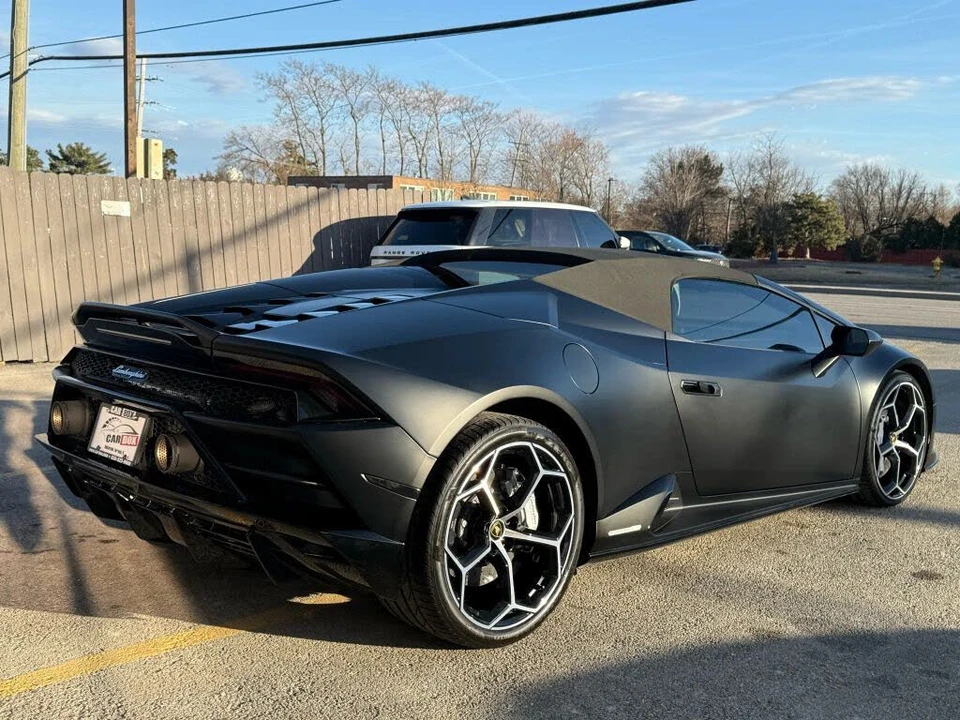 2024 Lamborghini Huracan LP640-4 EVO - Image 17 of 31