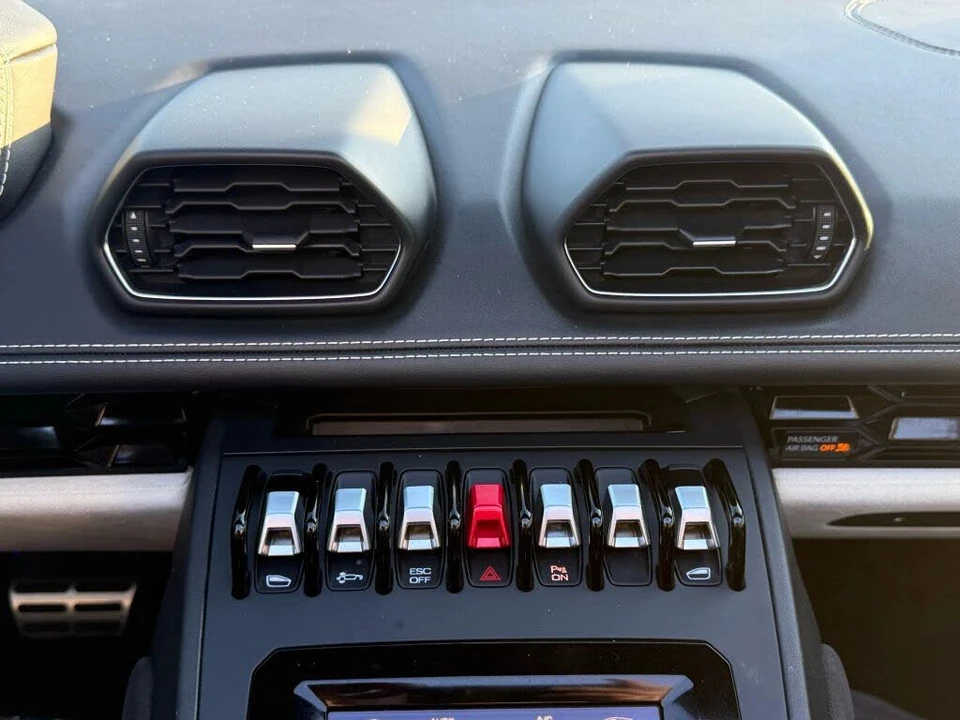 2024 Lamborghini Huracan LP640-4 EVO - Image 29 of 31