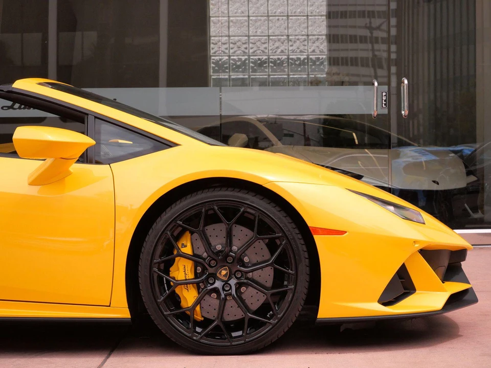 2024 Lamborghini Huracan LP640-4 EVO - Image 9 of 24