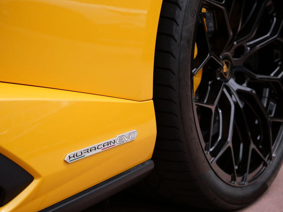 2024 Lamborghini Huracan LP640-4 EVO - Image 12 of 24