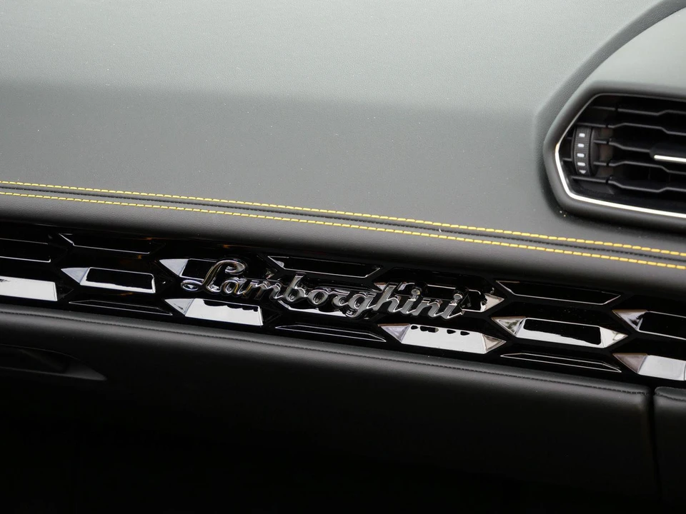 2024 Lamborghini Huracan LP640-4 EVO - Image 21 of 24