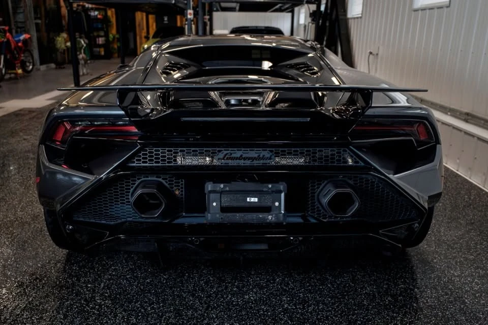 2024 Lamborghini Huracan - Image 8 of 10