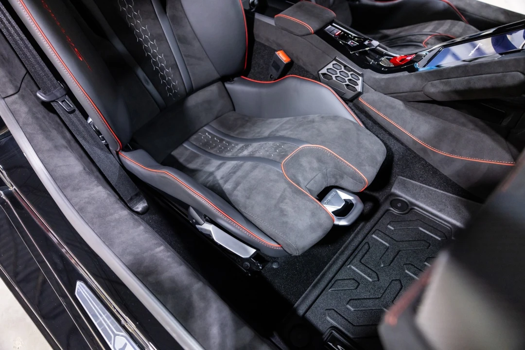 2024 Lamborghini Huracan Sterrato - Image 31 of 31