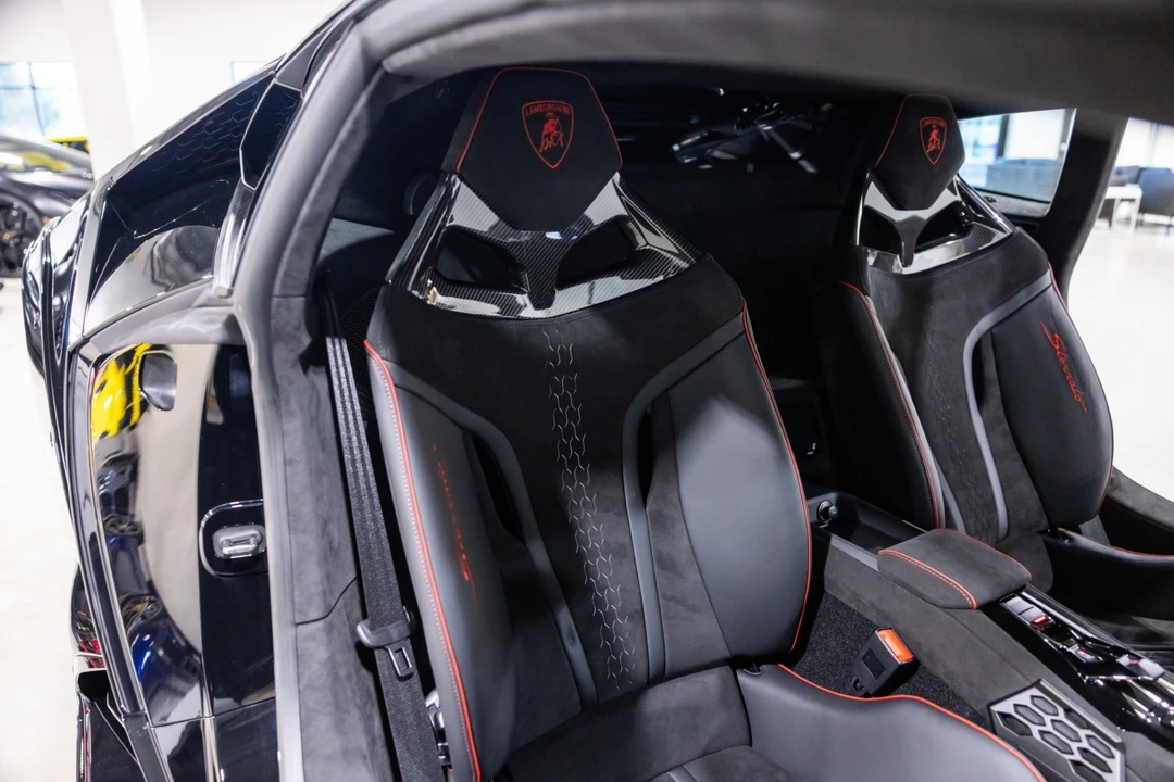 2024 Lamborghini Huracan Sterrato - Image 30 of 31
