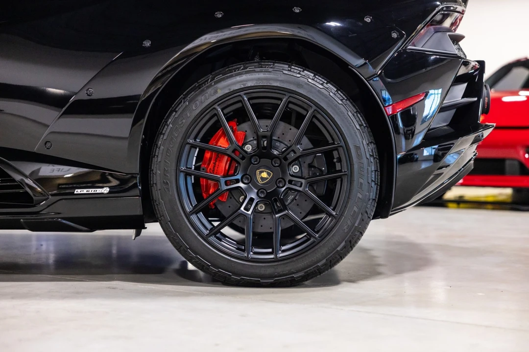 2024 Lamborghini Huracan Sterrato - Image 18 of 31