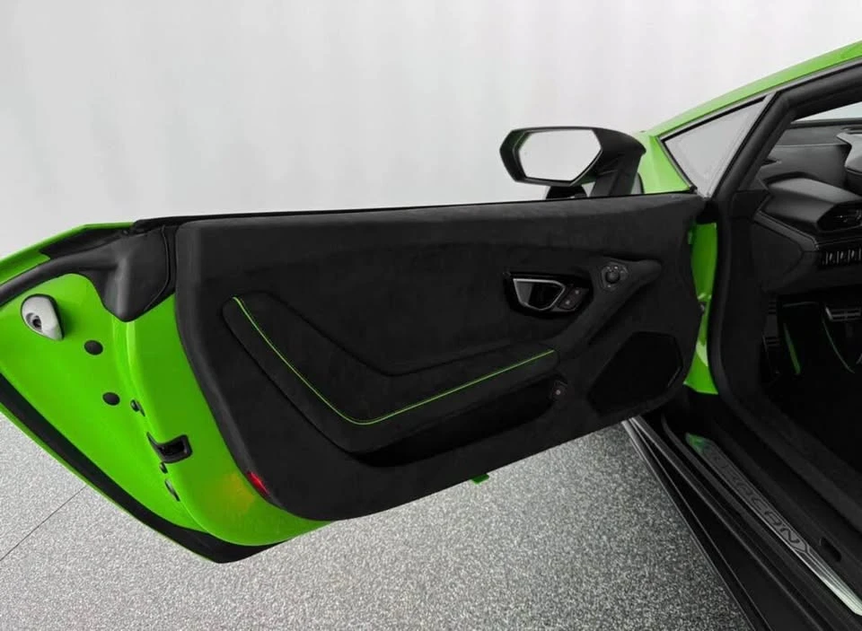 2024 Lamborghini Huracan - Image 18 of 19