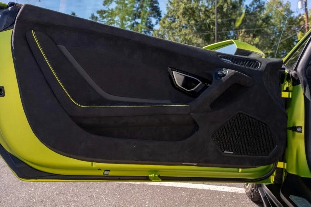 2024 Lamborghini Huracan Sterrato - Image 15 of 23