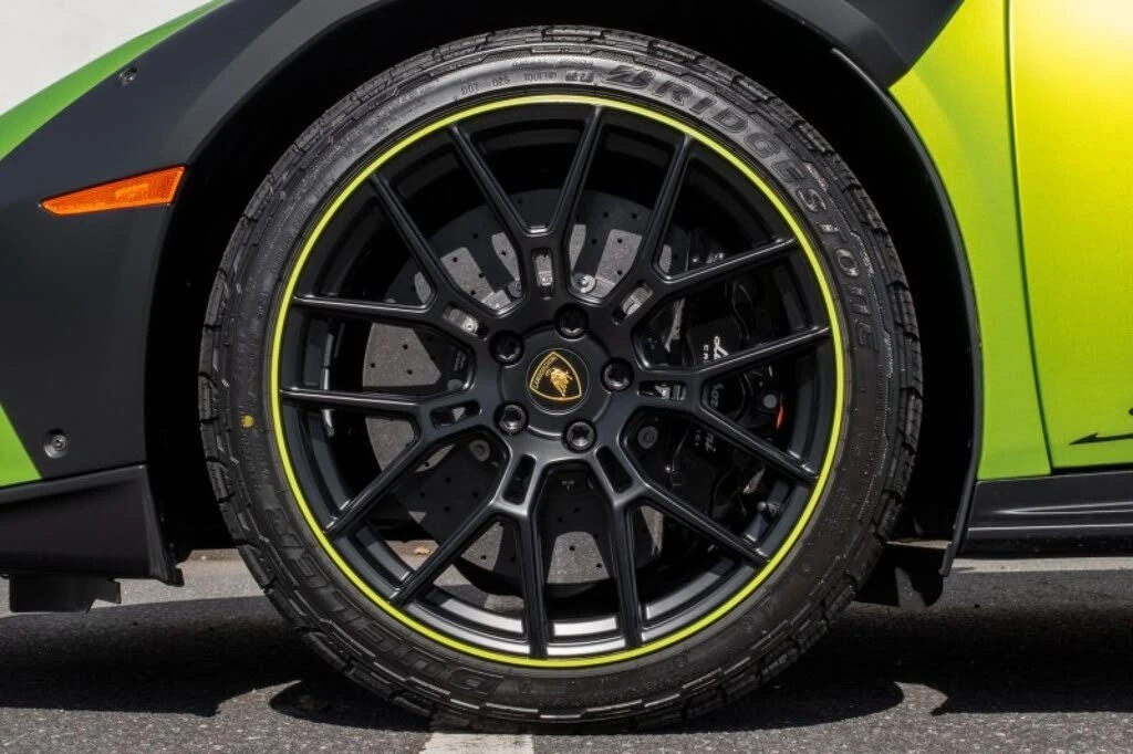 2024 Lamborghini Huracan Sterrato - Image 10 of 23