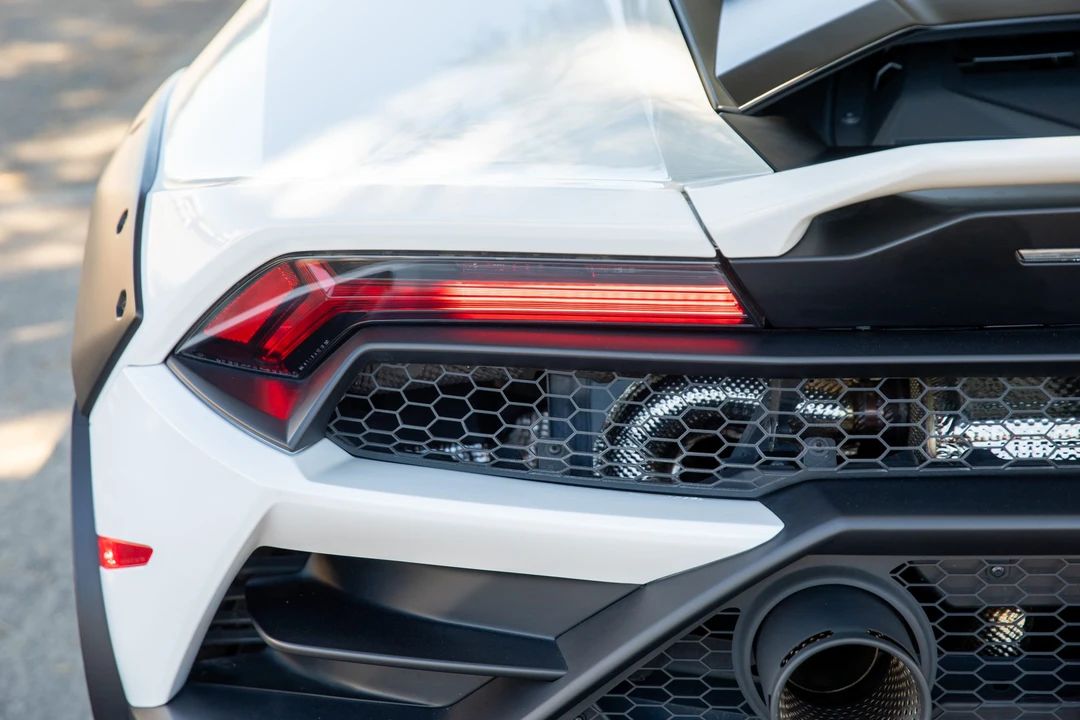 2024 Lamborghini Huracan Sterrato - Image 20 of 31