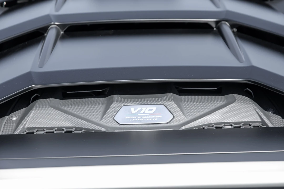 2024 Lamborghini Huracan Sterrato - Image 31 of 31