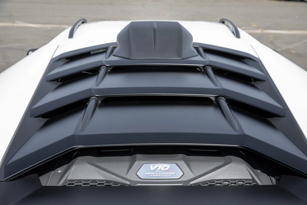 2024 Lamborghini Huracan Sterrato - Image 29 of 31