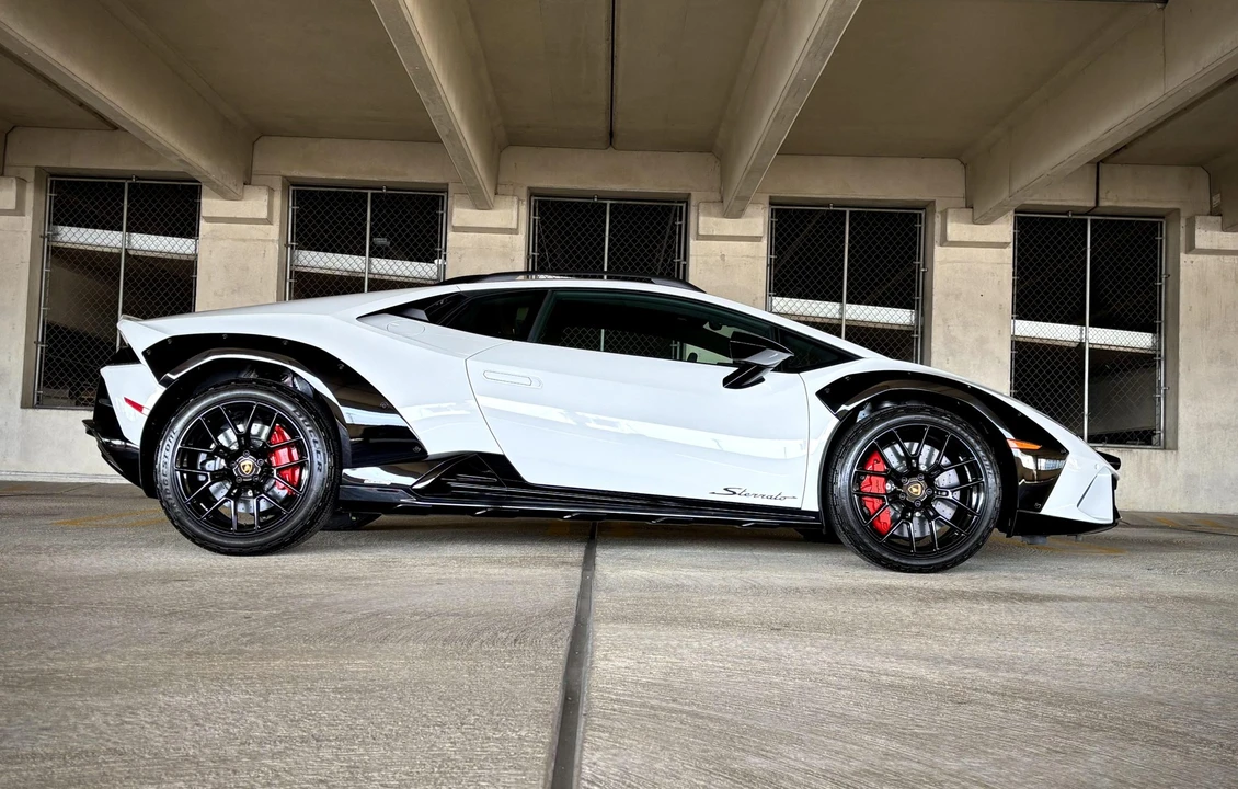 2024 Lamborghini Huracan Sterrato - Image 11 of 31