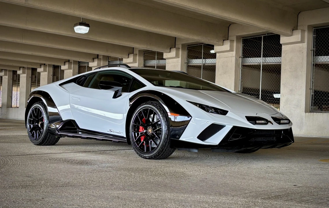 2024 Lamborghini Huracan Sterrato - Image 6 of 31