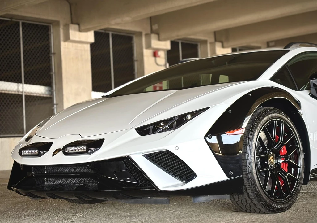 2024 Lamborghini Huracan Sterrato - Image 25 of 31