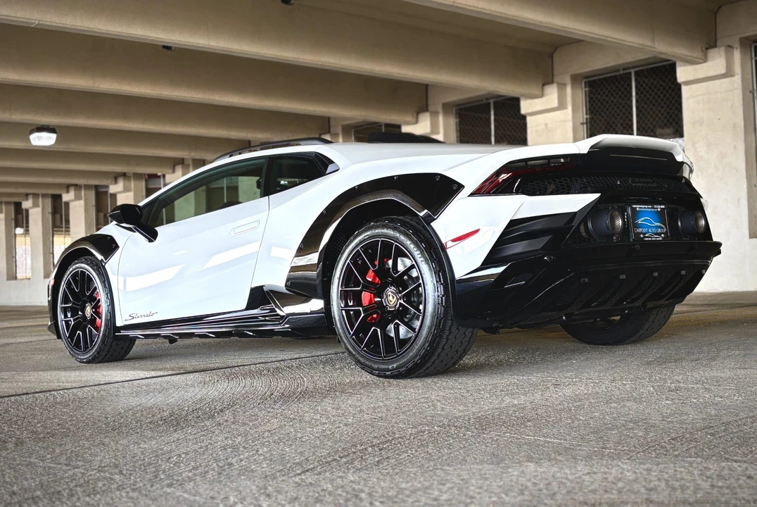 2024 Lamborghini Huracan Sterrato - Image 19 of 31