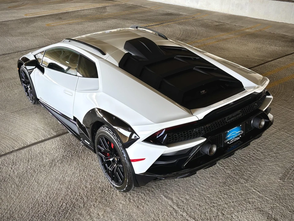 2024 Lamborghini Huracan Sterrato - Image 17 of 31