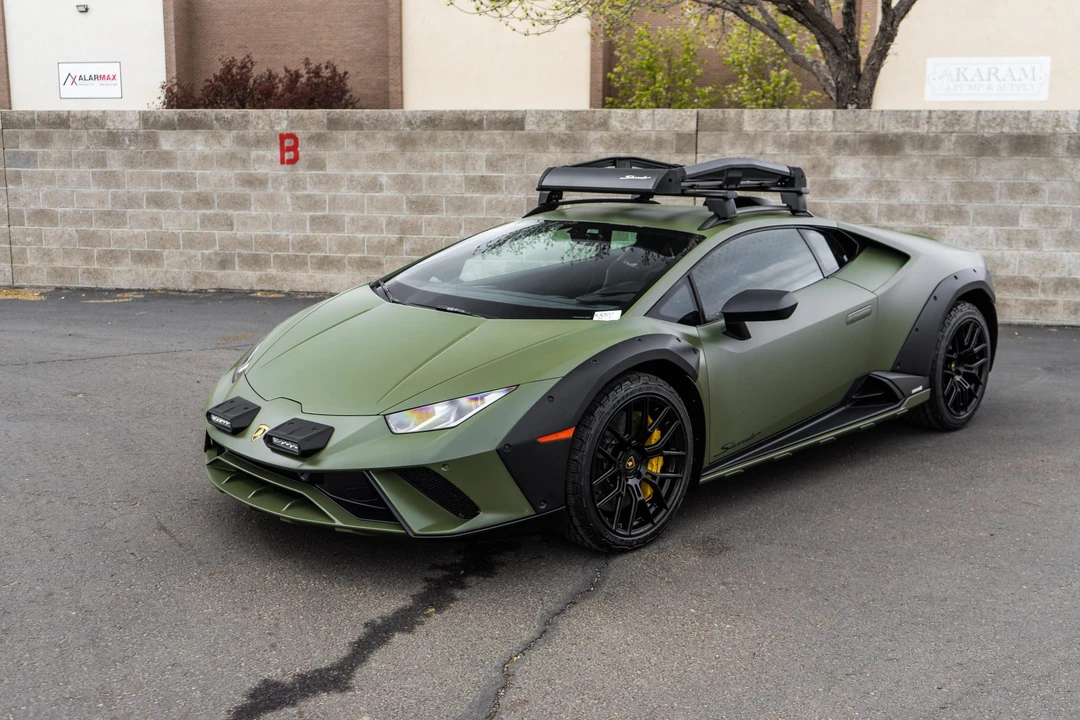 2024 Lamborghini Huracan Sterrato - Image 3 of 31