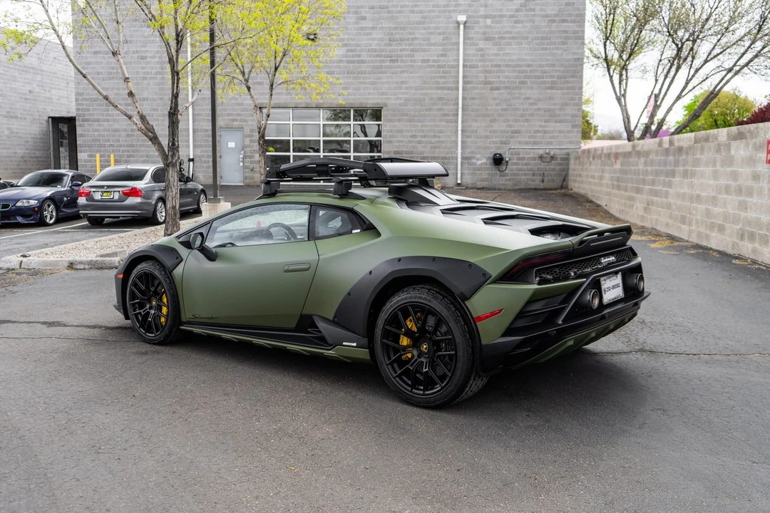 2024 Lamborghini Huracan Sterrato - Image 22 of 31