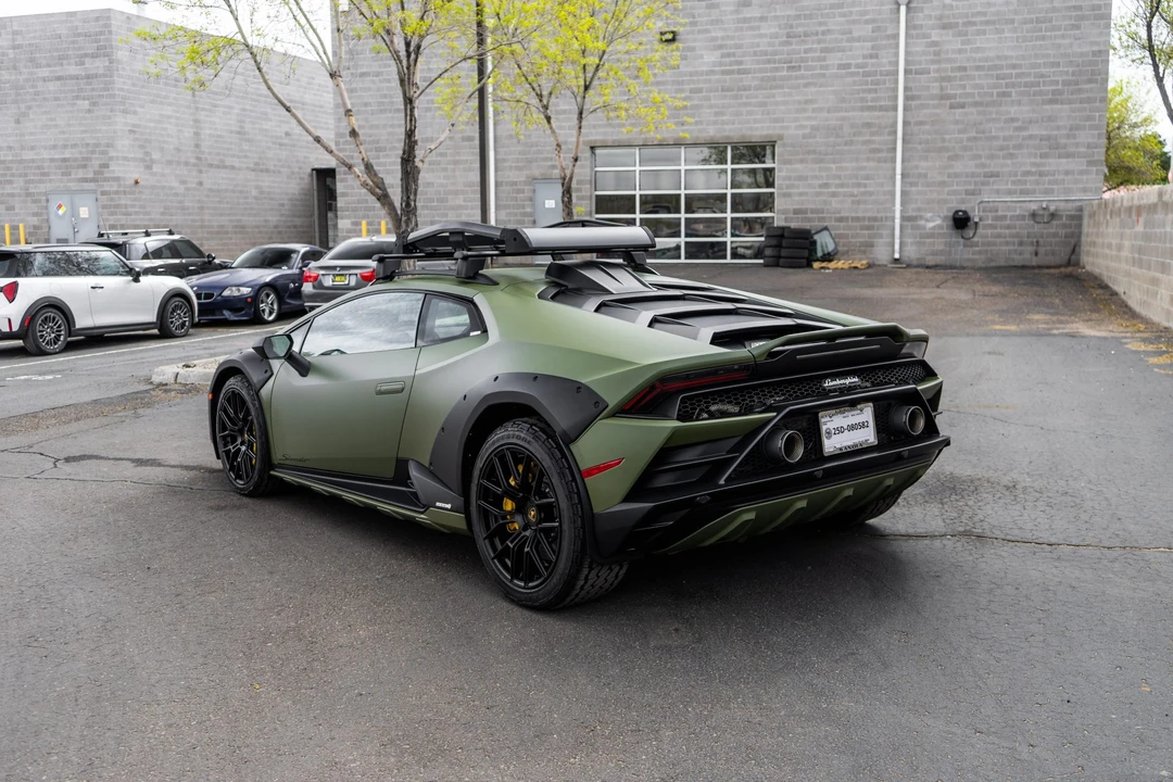 2024 Lamborghini Huracan Sterrato - Image 21 of 31