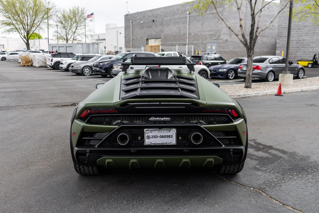 2024 Lamborghini Huracan Sterrato - Image 18 of 31