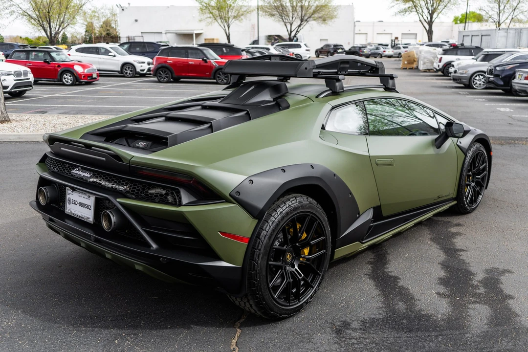 2024 Lamborghini Huracan Sterrato - Image 16 of 31