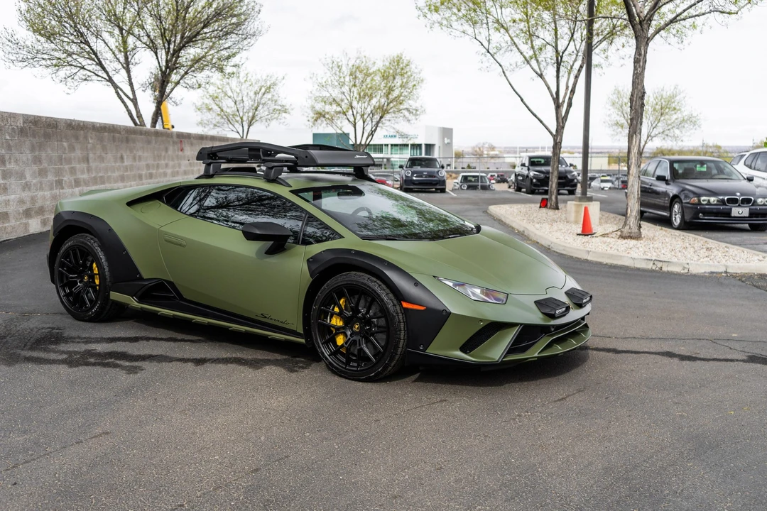 2024 Lamborghini Huracan Sterrato - Image 8 of 31