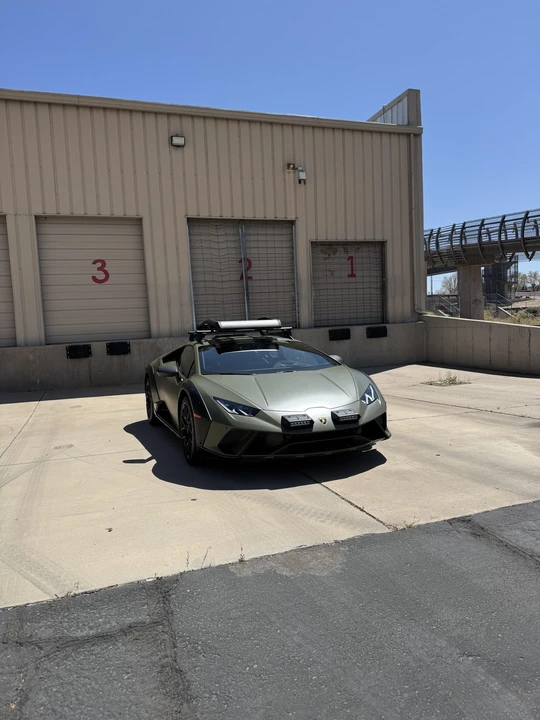 2024 Lamborghini Huracan Sterrato - Image 28 of 31