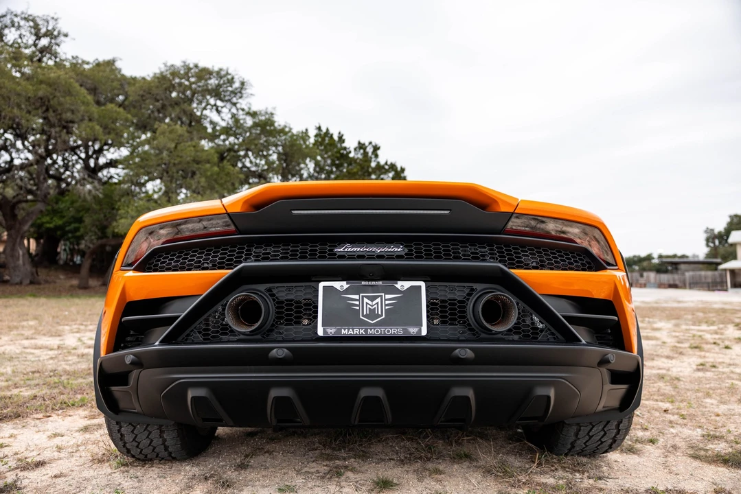 2024 Lamborghini Huracan Sterrato - Image 18 of 31