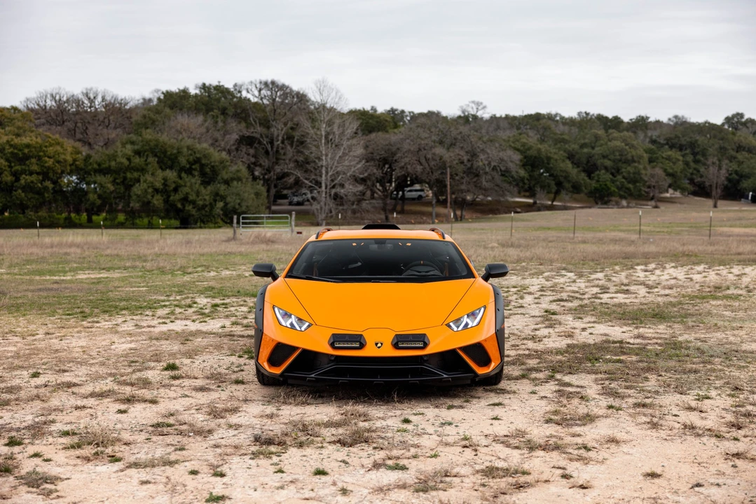 2024 Lamborghini Huracan Sterrato - Image 9 of 31