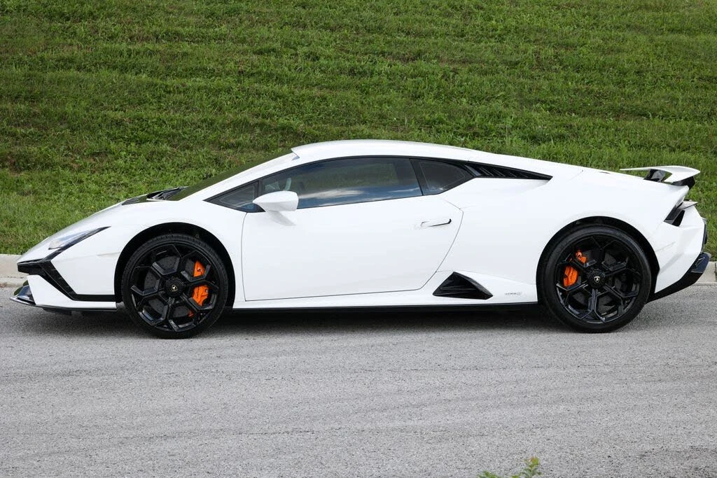 2024 Lamborghini Huracan LP640-2 Tecnica - Image 2 of 31