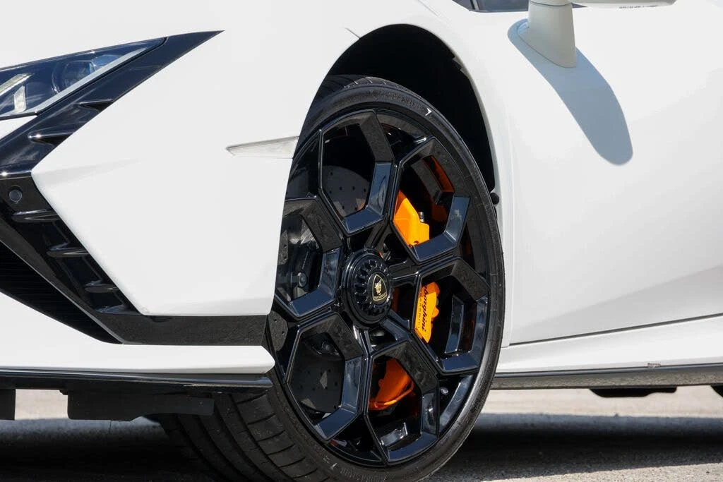 2024 Lamborghini Huracan LP640-2 Tecnica - Image 9 of 31