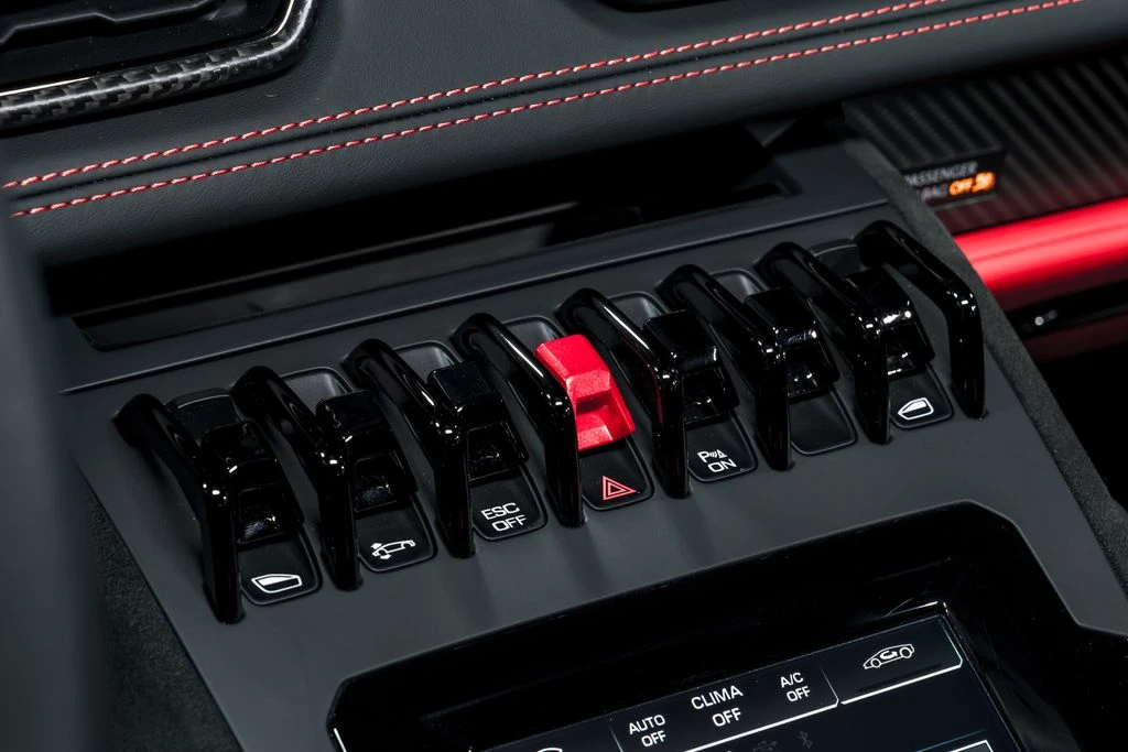2024 Lamborghini Huracan LP640-2 Tecnica - Image 25 of 31