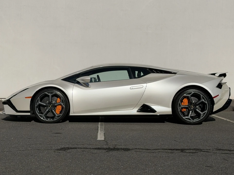 2024 Lamborghini Huracan - Image 4 of 12