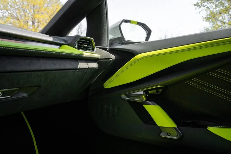 2024 Lamborghini Revuelto - Image 13 of 15