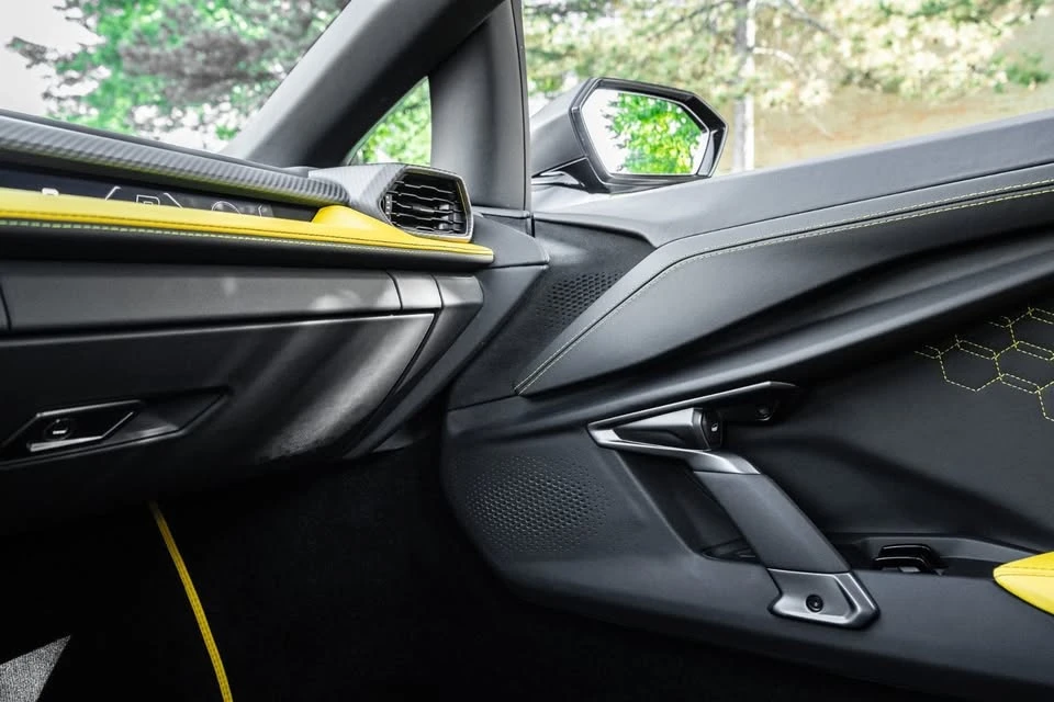 2024 Lamborghini Revuelto - Image 12 of 14