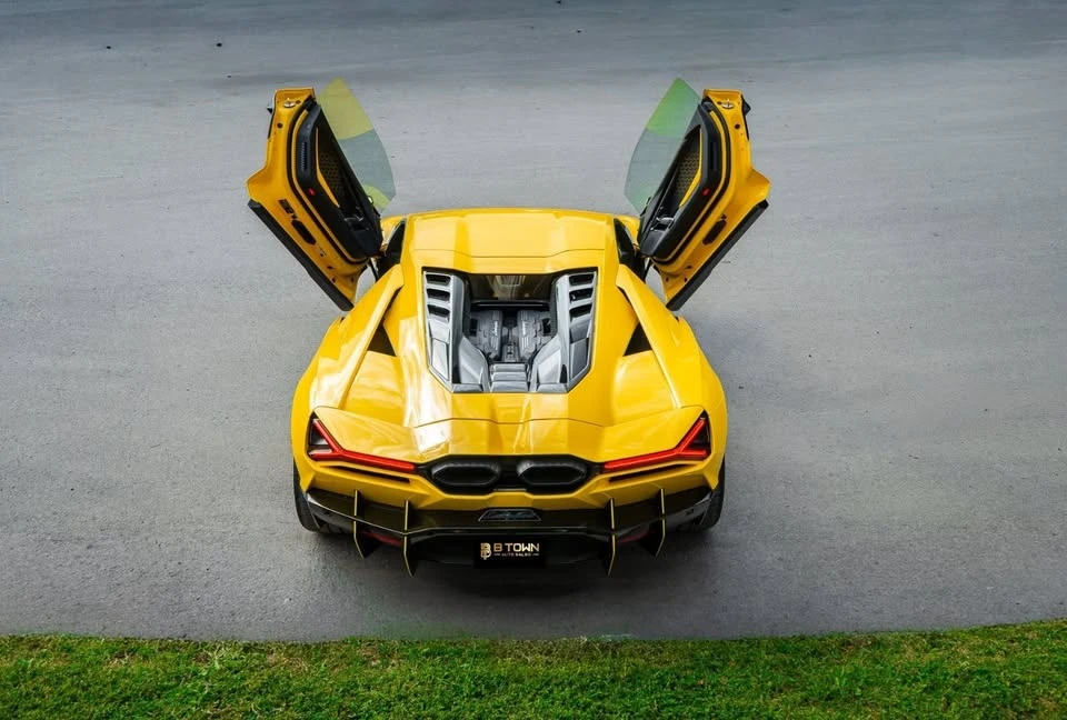 2024 Lamborghini Revuelto - Image 3 of 14