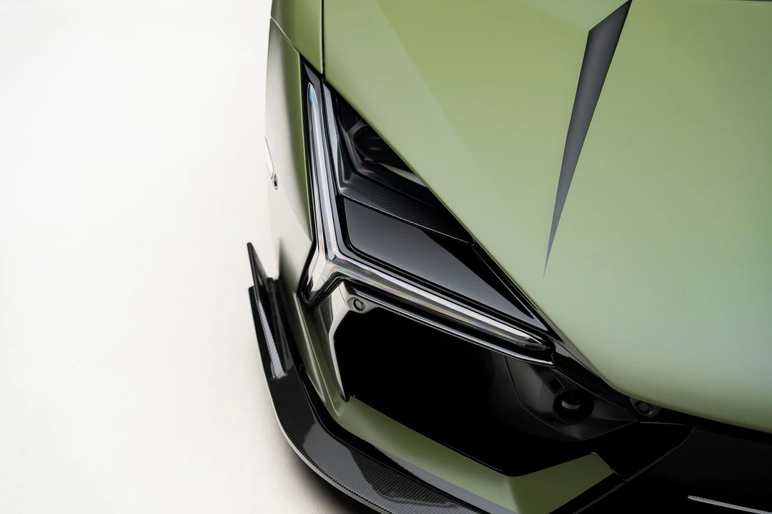 2024 Lamborghini Revuelto - Image 12 of 31
