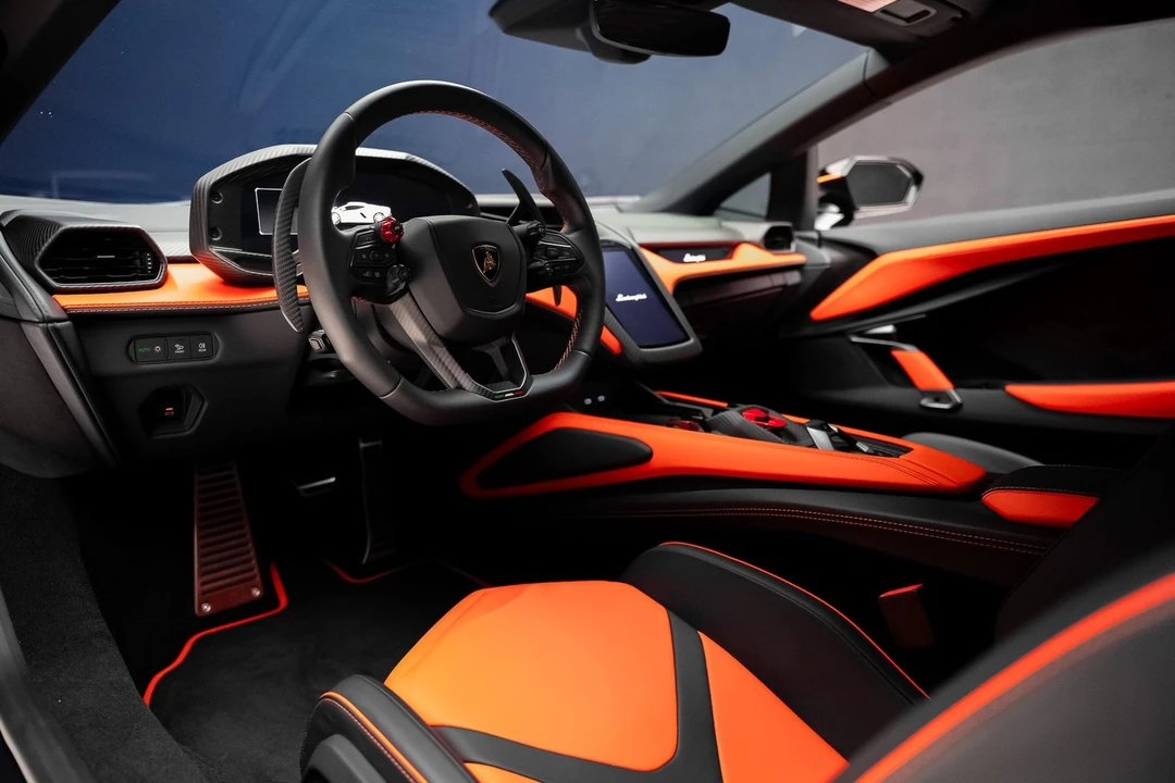 2024 Lamborghini Revuelto - Image 2 of 31