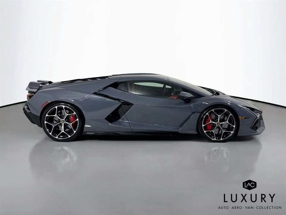 2024 Lamborghini Revuelto - Image 4 of 20