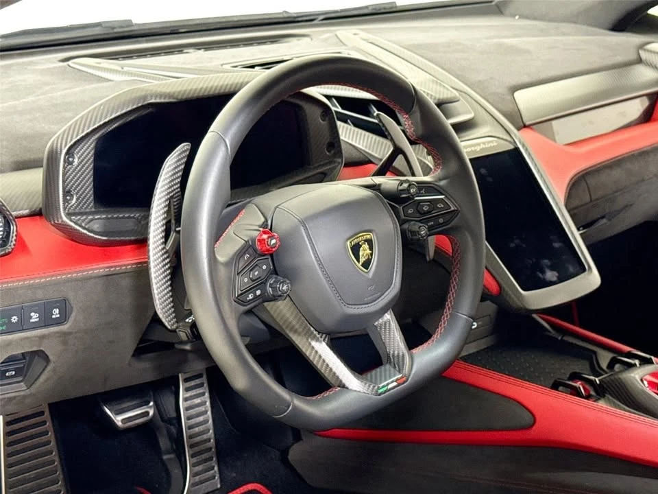 2024 Lamborghini Revuelto - Image 15 of 20