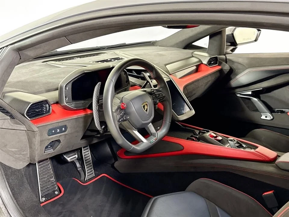 2024 Lamborghini Revuelto - Image 14 of 20
