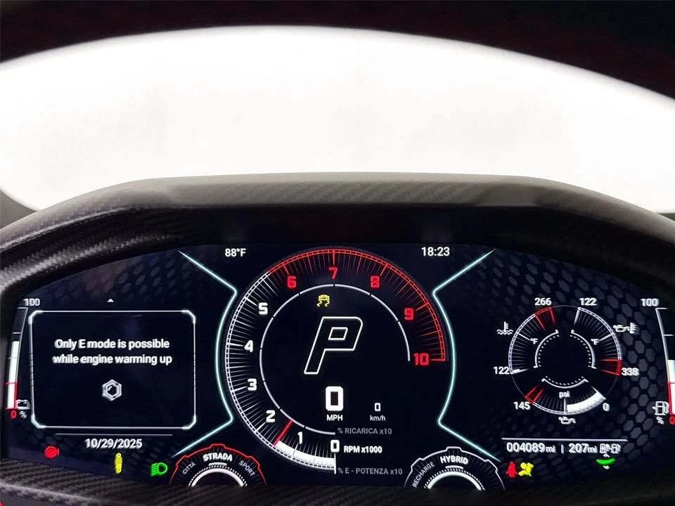 2024 Lamborghini Revuelto - Image 16 of 20