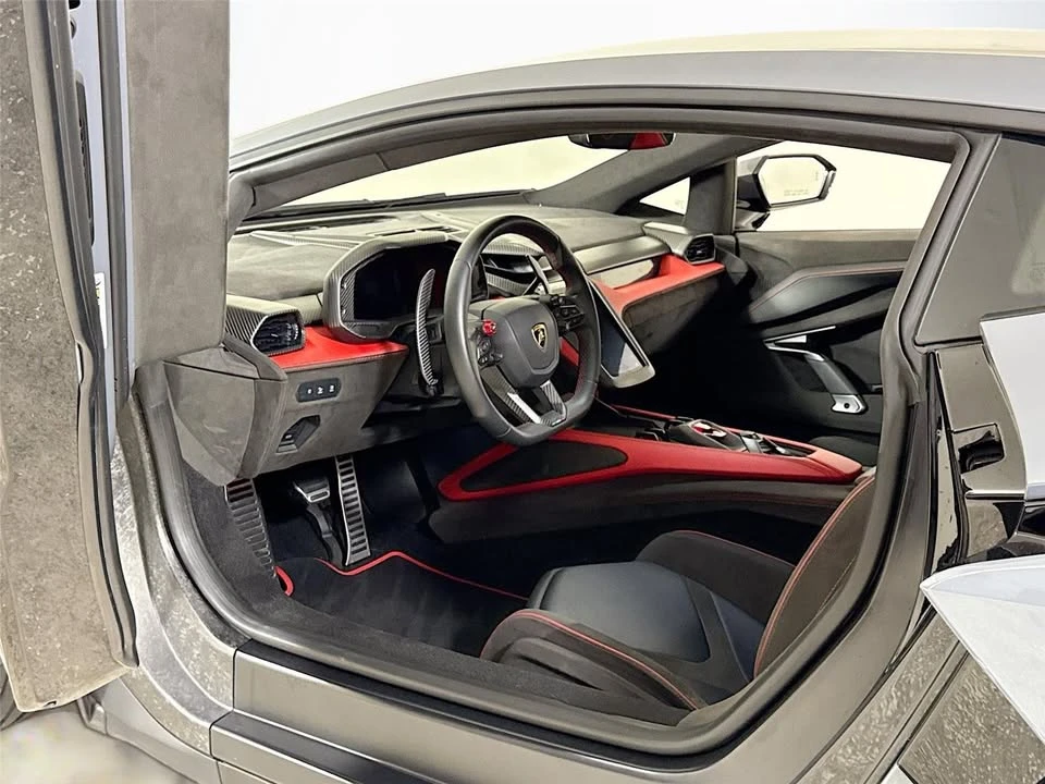 2024 Lamborghini Revuelto - Image 12 of 20