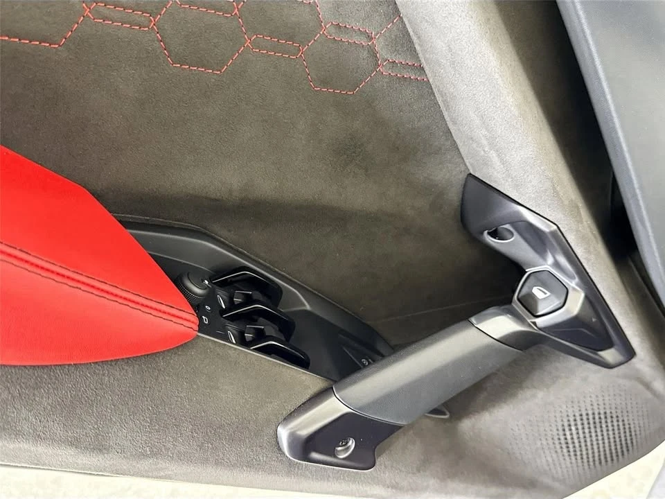 2024 Lamborghini Revuelto - Image 13 of 20