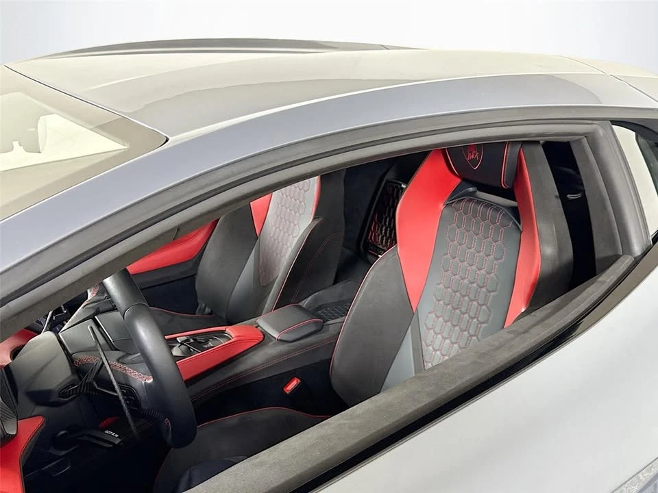 2024 Lamborghini Revuelto - Image 11 of 20