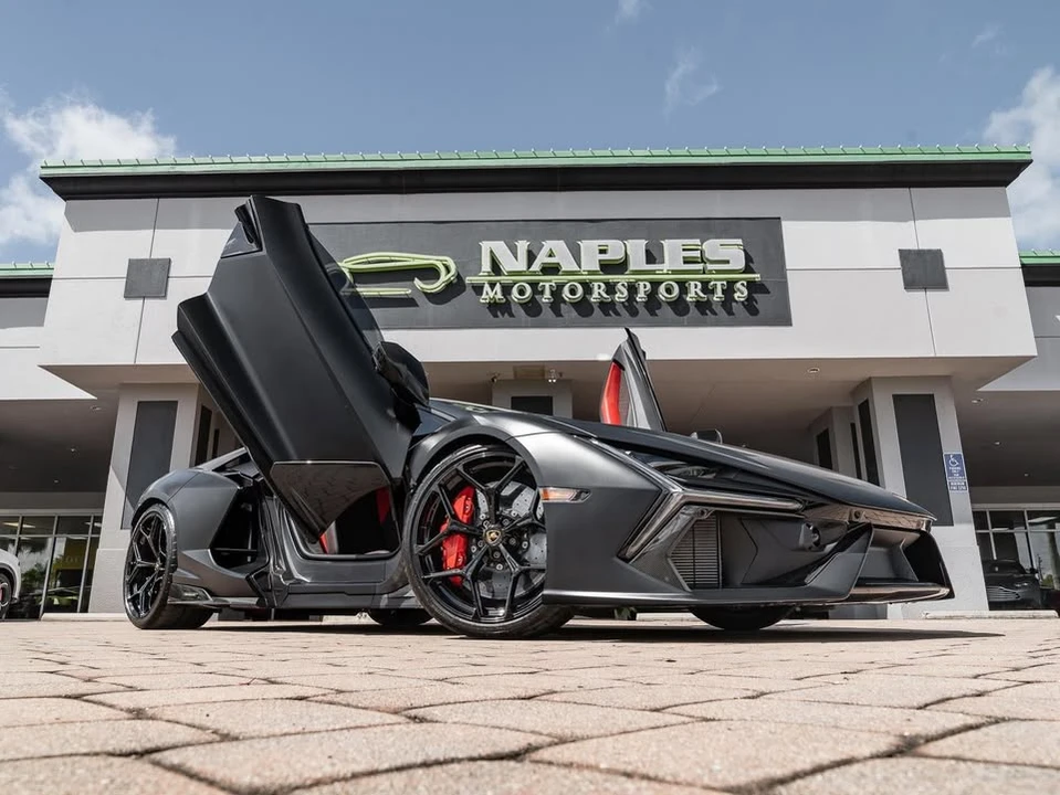 2024 Lamborghini Revuelto - Image 3 of 20