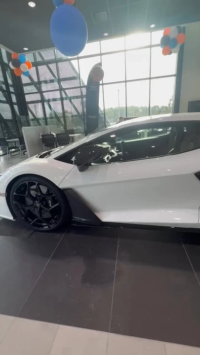 2024 Lamborghini Revuelto - Image 8 of 8