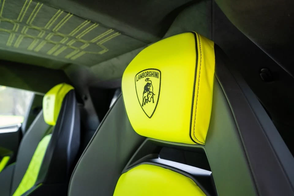 2024 Lamborghini Revuelto - Image 10 of 13