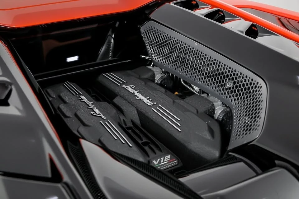 2024 Lamborghini Revuelto - Image 17 of 20