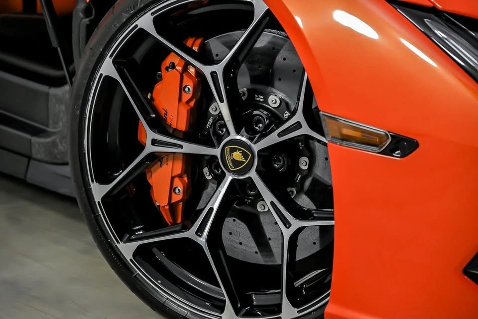 2024 Lamborghini Revuelto - Image 3 of 20